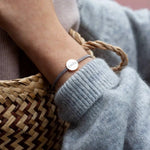 Load image into Gallery viewer, 18k Custom Suede Circle Name Bracelet