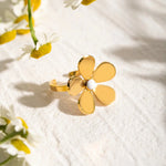 Load image into Gallery viewer, 18k Dainty Daisy Floral Ring