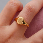 Load image into Gallery viewer, 18k Dainty Floral Signet Rings