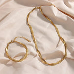 Load image into Gallery viewer, 18k Interwoven Herringbone Chain Necklace and Bracelet Set