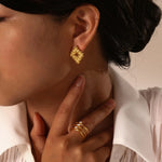 Load image into Gallery viewer, 18k Multi Layered Triple Diamond Rings
