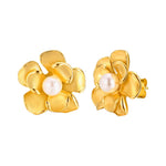 Load image into Gallery viewer, 18k Pearl Flower Earrings