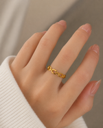 Load image into Gallery viewer, 18k Adjustable Elegant Chain Linked Ring