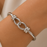 Load image into Gallery viewer, 18k Chunky Buckle Open Bangle Bracelet