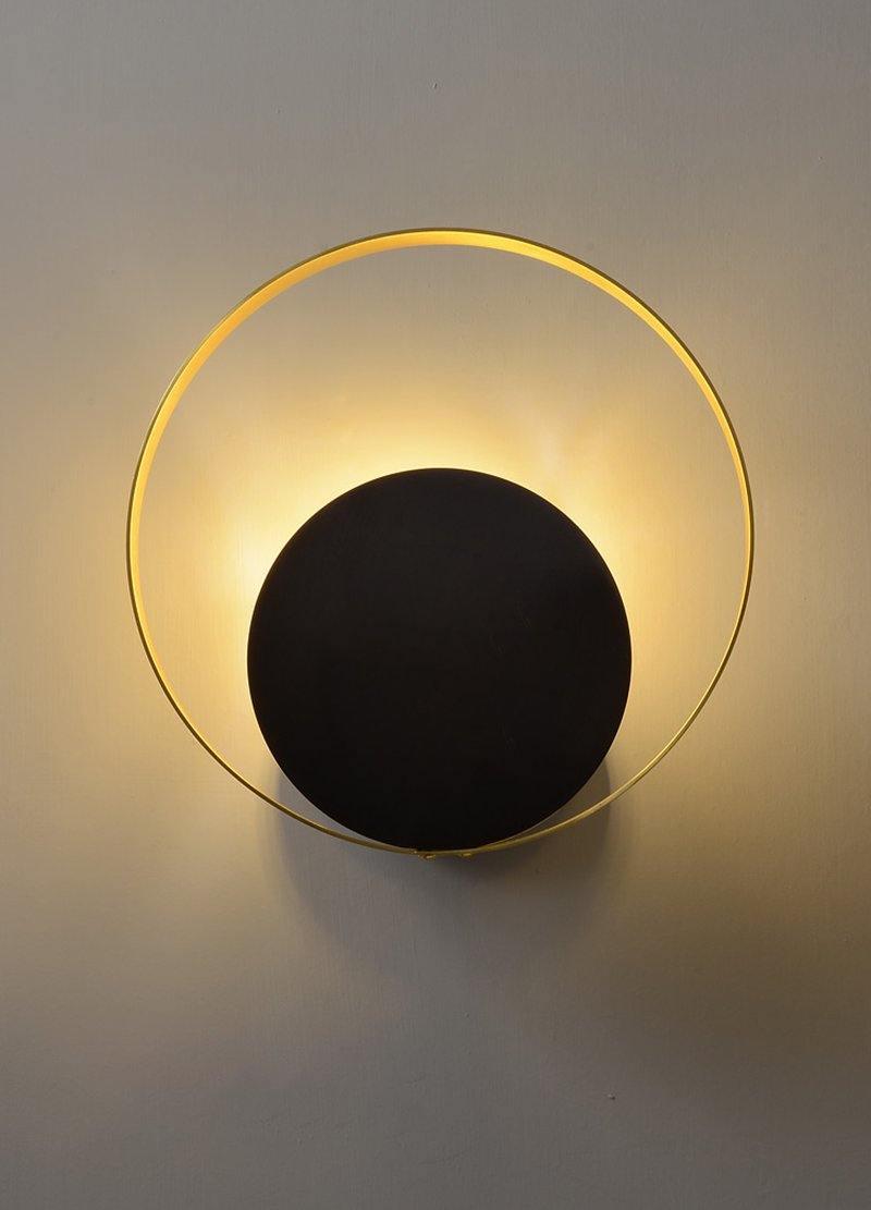 Interlocking Circular Ring Brass Finish Wall Lamp
