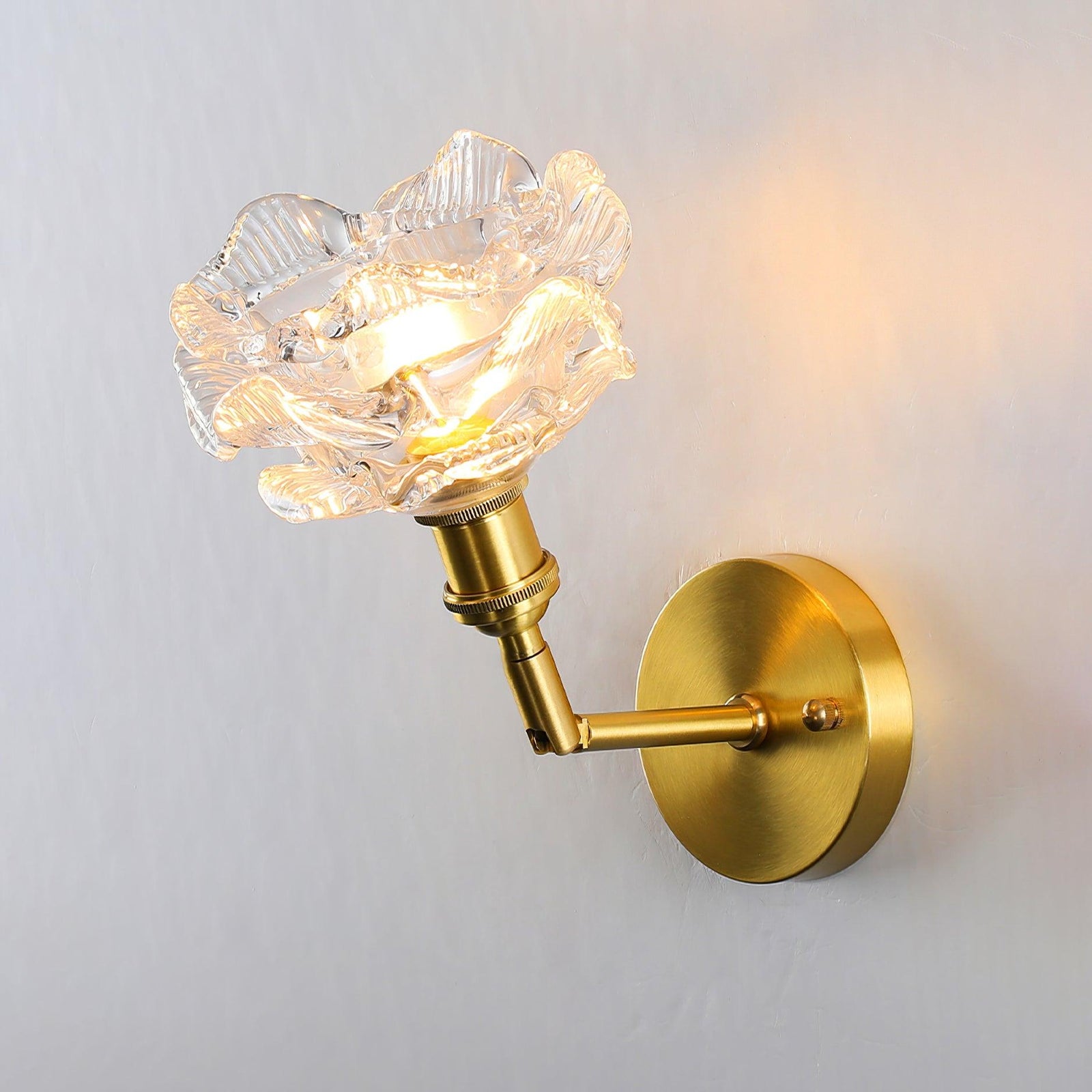 Brass Knurled Finish Wall Sconce For Living Room