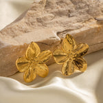 Load image into Gallery viewer, Allysa Gold Floral Earrings