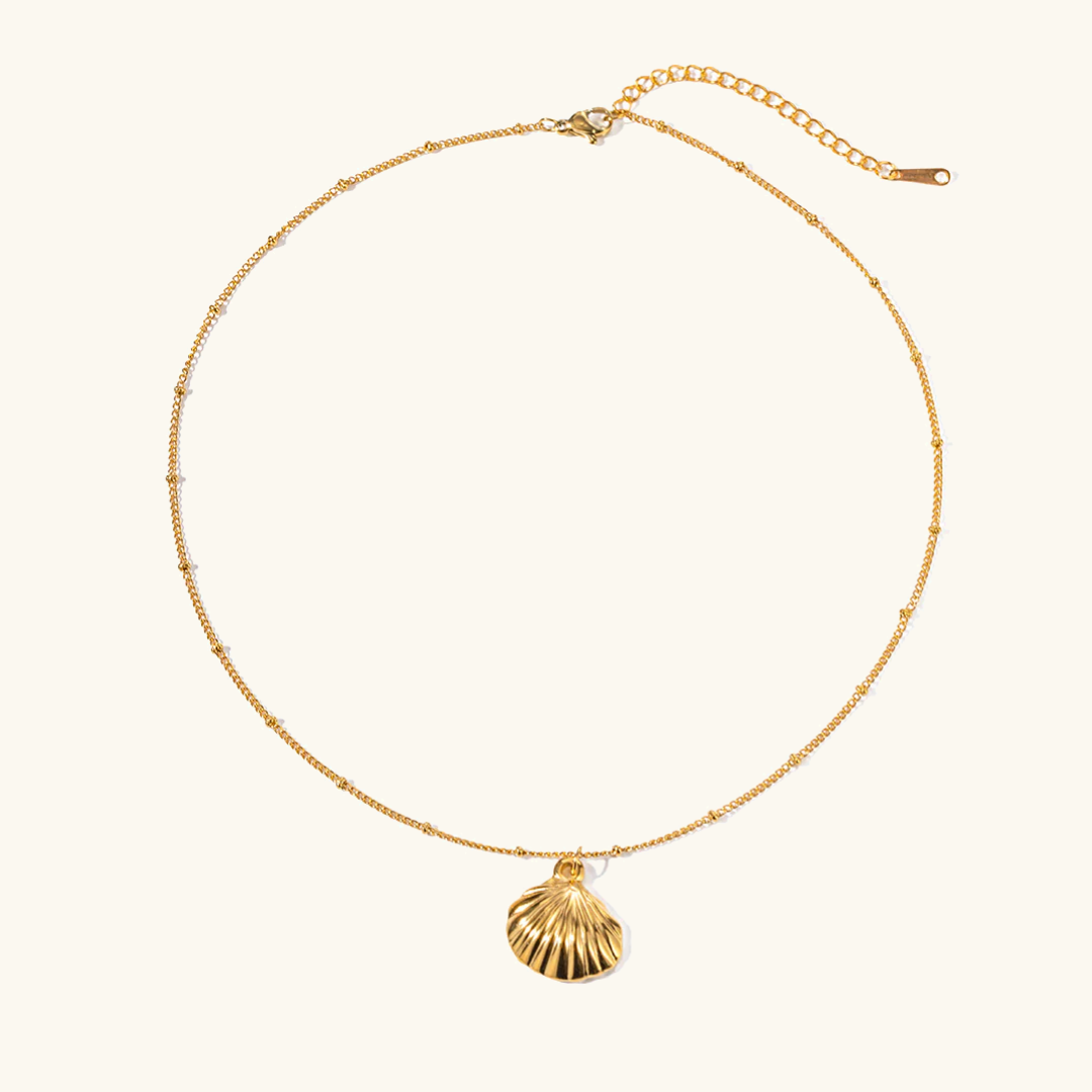 Edna gold shell necklace