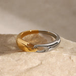Load image into Gallery viewer, Elegant Two Tone Buckle Link Ring