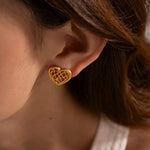 Load image into Gallery viewer, 18k Open Heart Mesh Earrings