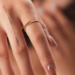 Load image into Gallery viewer, 18k Beaded & Zircon Tipped Ring
