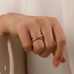 Load image into Gallery viewer, 18k Intersect Diamond Accented Ring