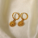 Load image into Gallery viewer, Dainty Huggie Hoop Smiling Sun Earrings