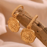 Load image into Gallery viewer, Dainty Sun Charm Textured Earring