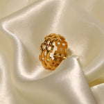 Load image into Gallery viewer, 18k Rice Bead Ring