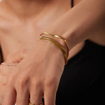 Load image into Gallery viewer, 18k Triple Layered Herringbone Bracelet