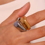 Load image into Gallery viewer, 18k Textured Square Ring