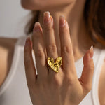 Load image into Gallery viewer, 18k Hammered Textured Heart Ring