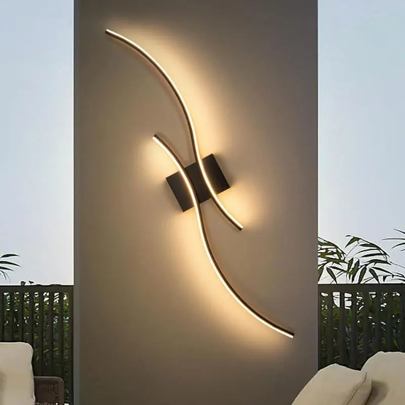 Black Nordic Inspired Waved Indoor Wall Lamp