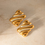 Load image into Gallery viewer, Chunky Two Tone Wavy Square Earrings