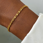 Load image into Gallery viewer, Minimal Spiral Link Bracelet