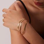Load image into Gallery viewer, 18k Triple Layered Herringbone Bracelet