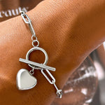 Load image into Gallery viewer, Modern Paperclip Bar Clasp Heart Bracelet