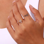 Load image into Gallery viewer, 18k Feminine Five Petal Diamond Ring