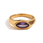Load image into Gallery viewer, 18k Oval Diamond Cut Ring