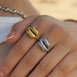 Load image into Gallery viewer, Bold Kiss Romantic Ring