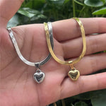 Load image into Gallery viewer, Herringbone Bubble Heart Necklace