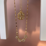 Load image into Gallery viewer, Four Leaf Clover Necklace Magnetic Heart Necklace