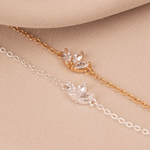 Load image into Gallery viewer, Triple Zirconia Flower Chain Bracelet