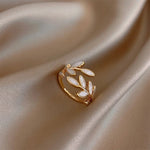 Load image into Gallery viewer, Adjustable Classy Gold Leaf Ring