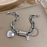 Load image into Gallery viewer, Bold & Chunky Chain Heart Bracelet