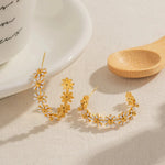 Load image into Gallery viewer, Dainty Daisy Floral Bracelet Necklace and Earrings Set