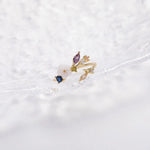 Load image into Gallery viewer, Dainty Floral Diamond Leaf Ring