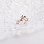 Load image into Gallery viewer, Dainty Floral Diamond Leaf Ring