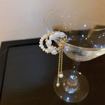 Load image into Gallery viewer, Elegant Wrapped Pearls Dangle Earring Cuff