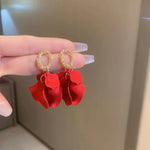 Load image into Gallery viewer, Floral Rose Petal Earrings