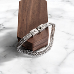 Load image into Gallery viewer, Classy Initial Love Clasp Bracelet