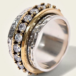 Load image into Gallery viewer, Romantic Zirconia Vintage Ring in Gold