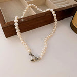 Load image into Gallery viewer, Magnetic Heart Pearl Choker Necklace and Bracelet