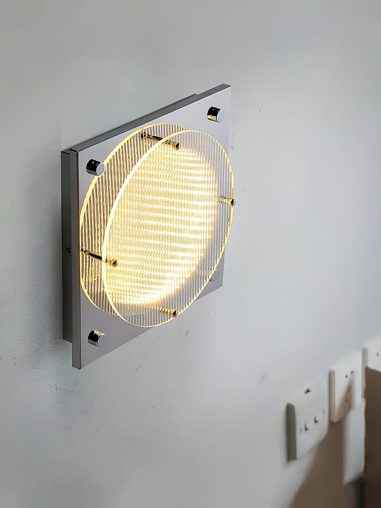 Nøordka Light Bespoke Wall Light Fixture ∅ 9.4″ x H 9.4″ / Chrome / Warm Light Prism Glass Polished Chrome Finish Wall Sconce