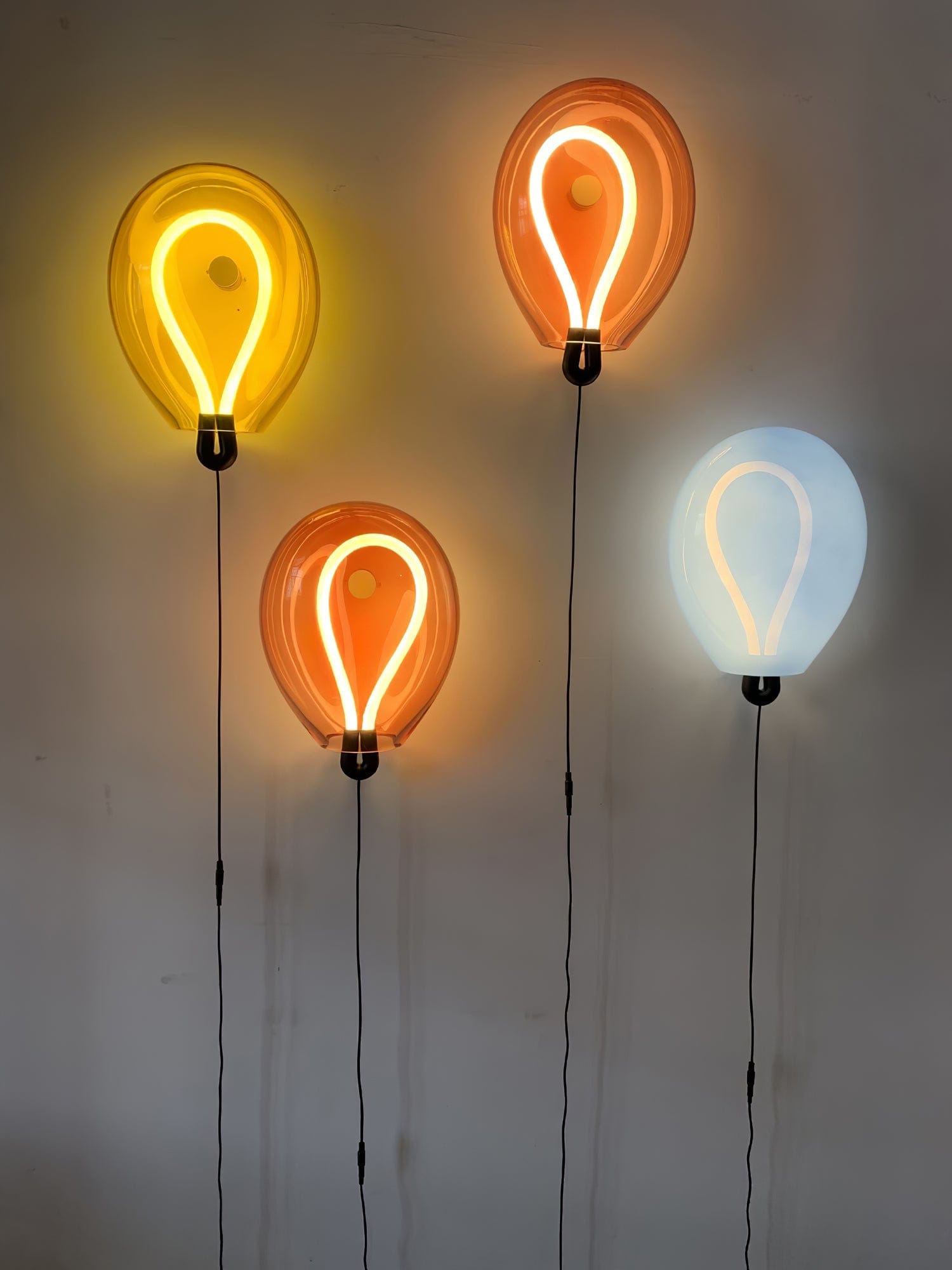 Nøordka Light Bespoke Wall Light Fixture Delicate Bubble Glass Contemporary Wall Light