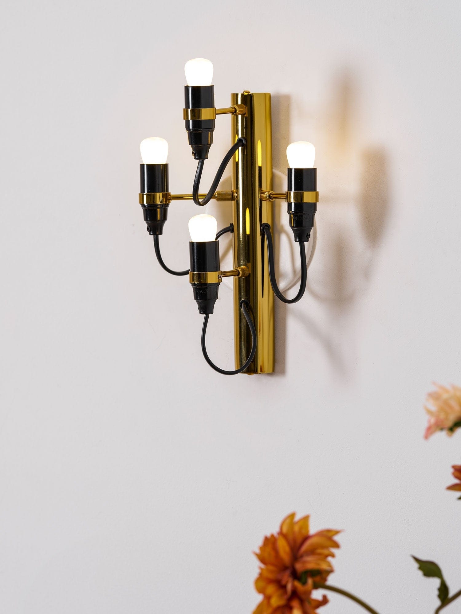 Nøordka Light Bespoke Wall Light Fixture Mirror Polished Steel Contemporary Wall Lamp