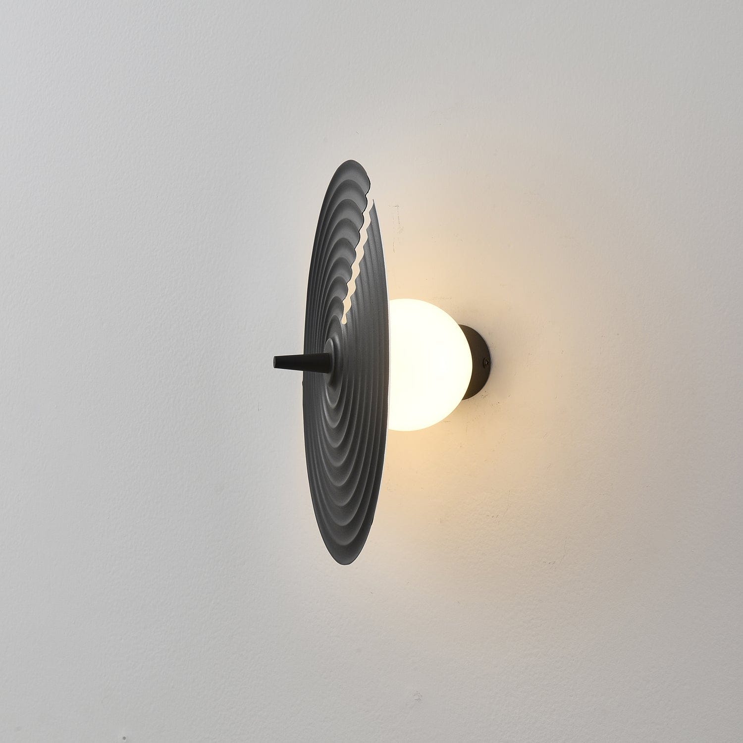 Nøordka Light Bespoke Wall Light Fixture Round Rotating Shade Brass Finish Wall Lamp