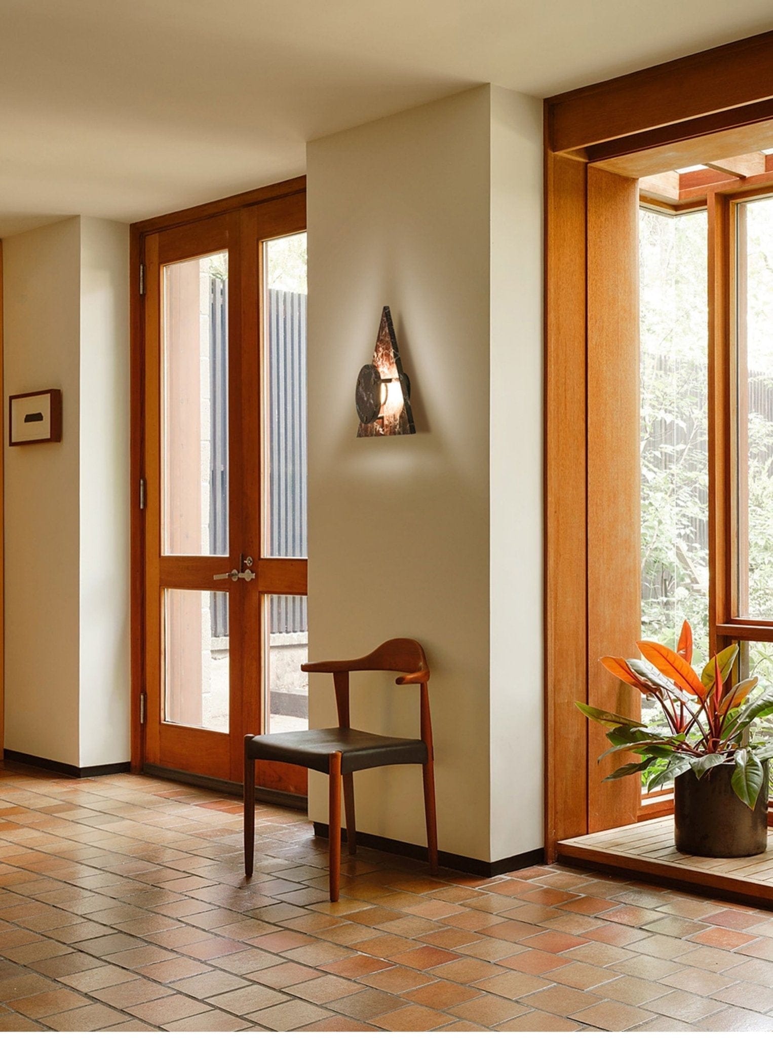 Nøordka Light Bespoke Wall Light Fixture Triangular Marble Contemporary Wall Light