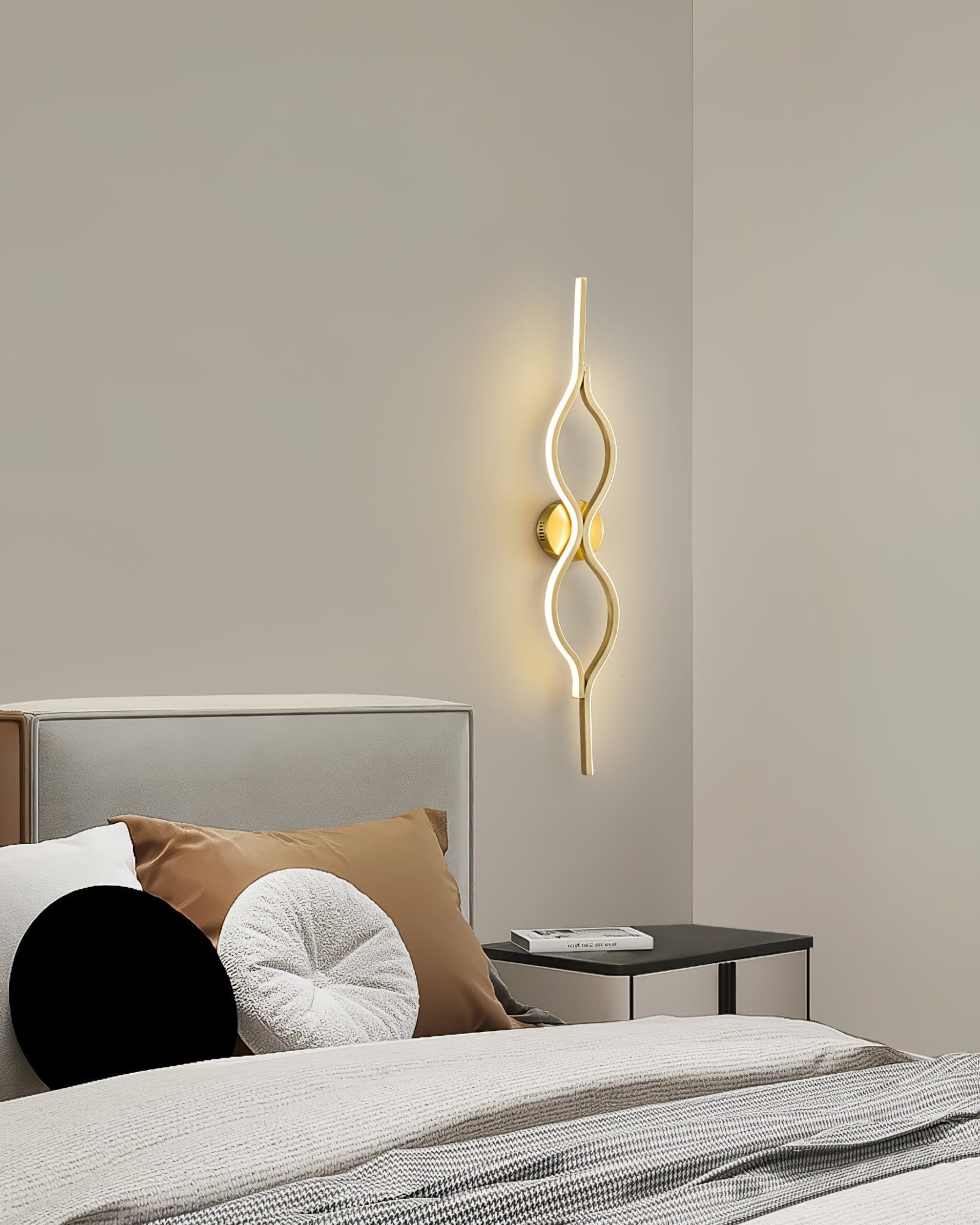 Nøordka Light Bespoke Wall Light Fixture Twist Nordic Inspired Brass Finish Wall Light