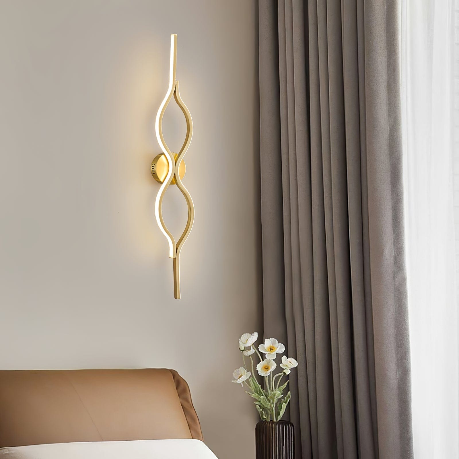 Nøordka Light Bespoke Wall Light Fixture Twist Nordic Inspired Brass Finish Wall Light